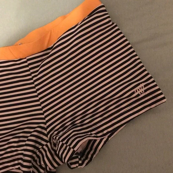 ❗️5/$25❗️Athletic Spandex - Picture 2 of 4